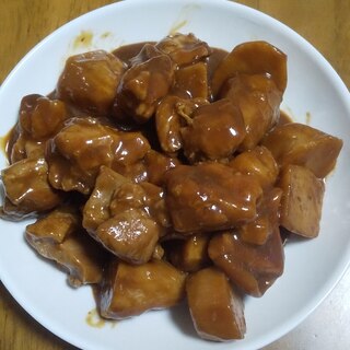 赤みそでこってり！里芋と鶏肉の赤みそ煮